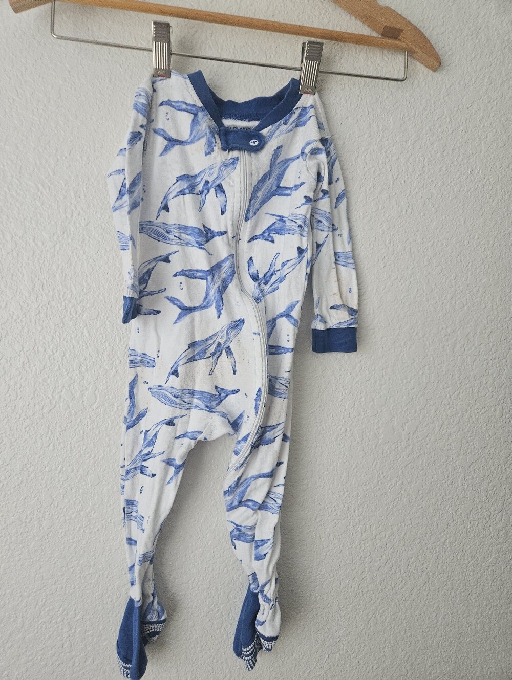 burts bees organic cotton whale zip up sleeper pajamas 6 - 9 months